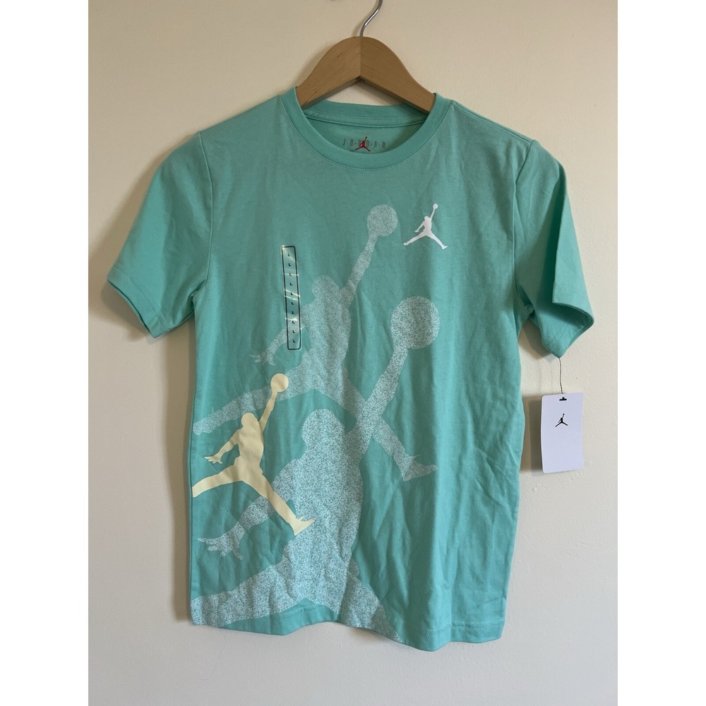 Jordan Big Kids' Gradient Stacked Jumpman T- Shirt Large Emerald Rise School
